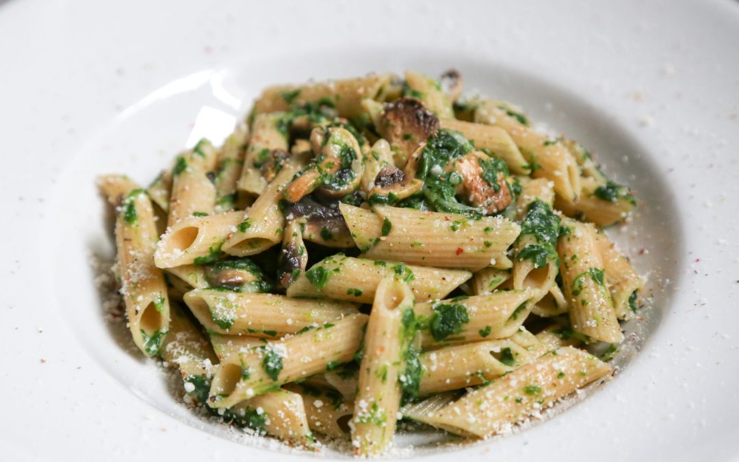 PÂTES AUX CHAMPIGNONS ET ÉPINARDS